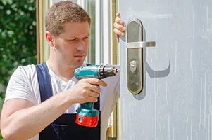 Super Locksmith Service Wilton, CT 203-433-0267 - lock-changing